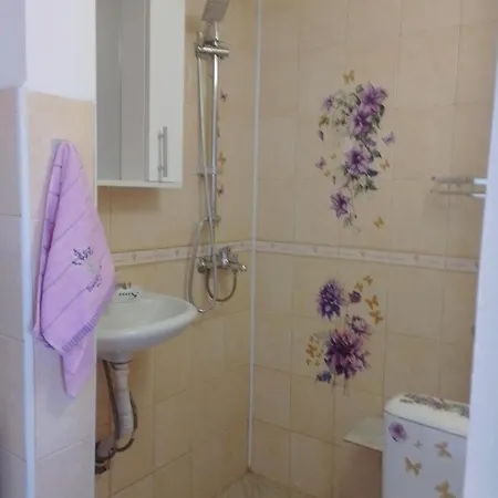 студио شقة Bŭnzarito